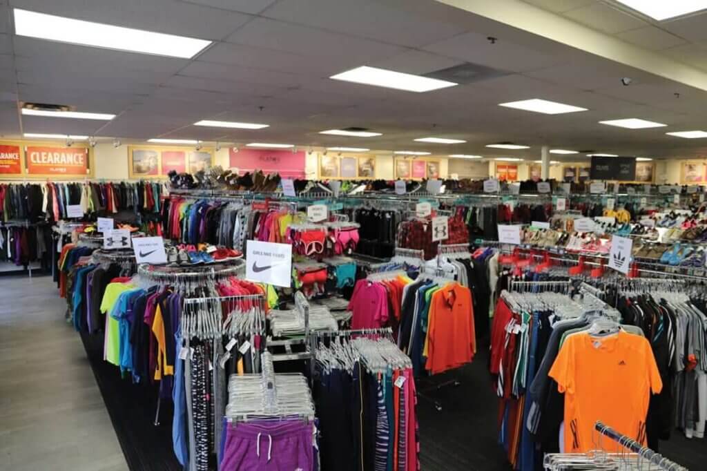 BOM 2018 Best Second-Hand Shop: Plato’s Closet – Morgantown Magazine